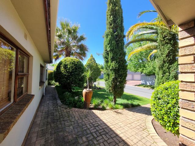 5 Bedroom Property for Sale in Ceres Western Cape